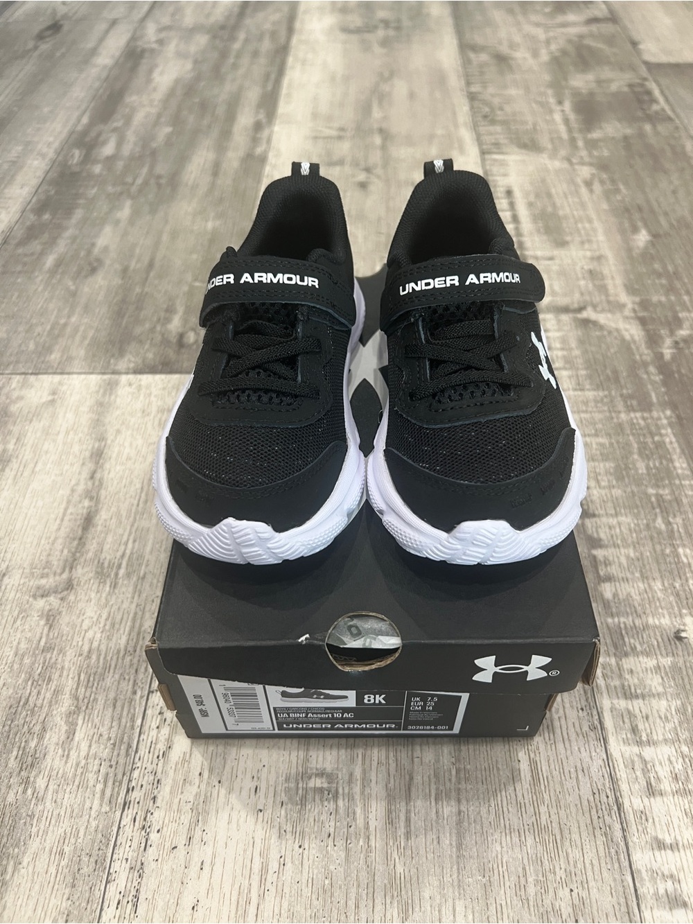 Under Armour Assert 10
Size 8K